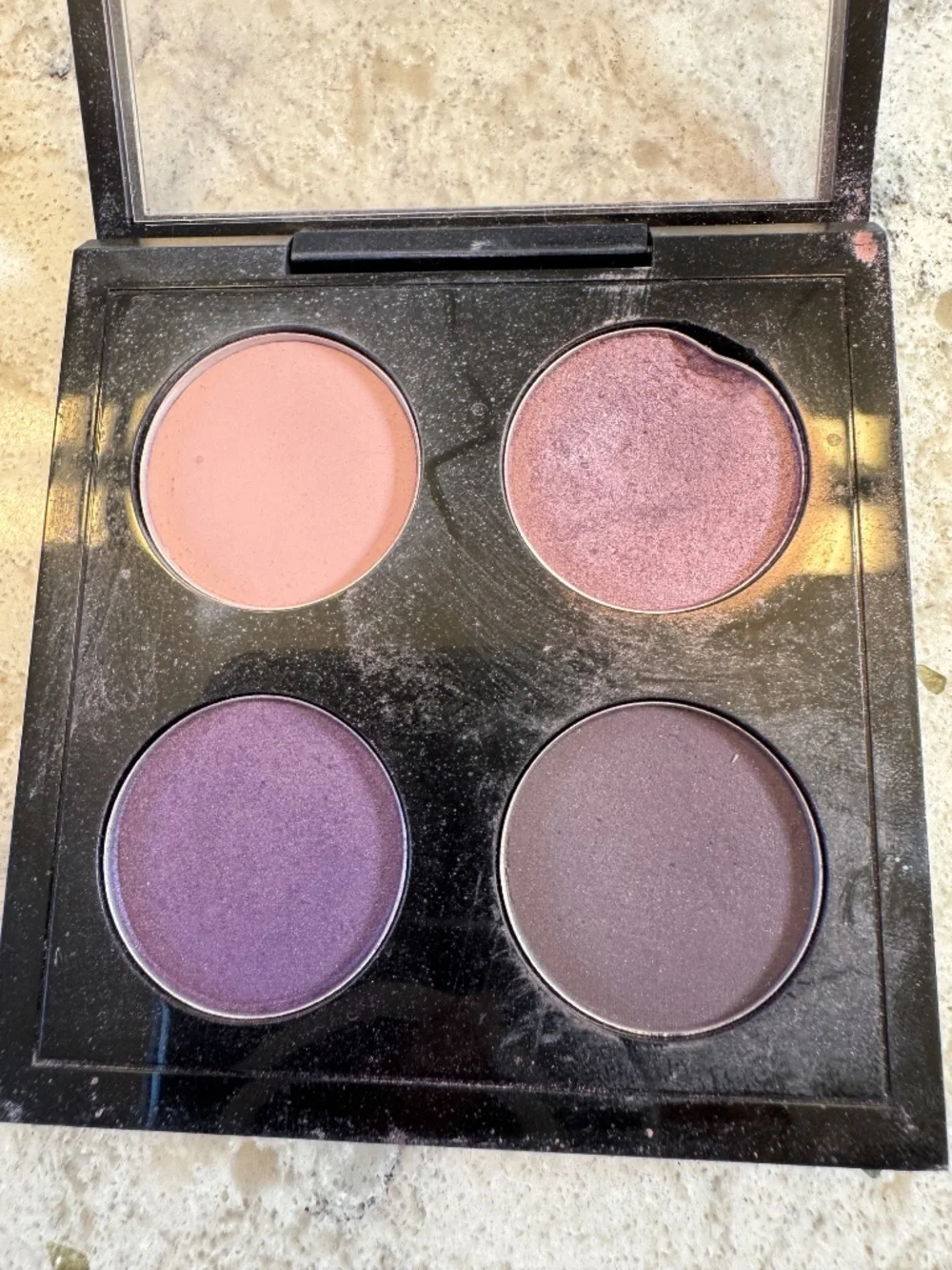 MAC Cosmetics Small Eyeshadow Passionate Quest Quad Limited Edition‎ Palette